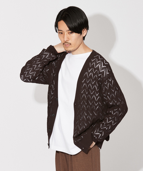 EDIFICE LA BOUCLE（エディフィスラブークル）の「【LA BOUCLE / ラブークル】Vネック カーディガン オープンワークニット（カーディガン/ボレロ・メンズ・ブラウン/ブラック/アイボリー・1/2）」の16枚目の写真