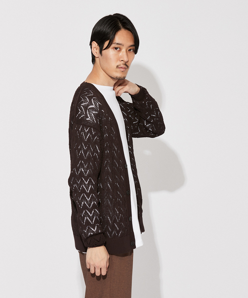 EDIFICE LA BOUCLE（エディフィスラブークル）の「【LA BOUCLE / ラブークル】Vネック カーディガン オープンワークニット（カーディガン/ボレロ・メンズ・ブラウン/ブラック/アイボリー・1/2）」の5枚目の写真