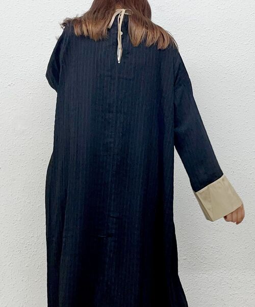 kivi(キヴィ)の「シアーカフタンワンピ(ワンピース・レディース・ブラウン系その他/ナチュラル/ブラック・FREE)」の12枚目の写真