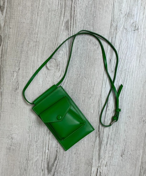 mi via loca（ミヴィアロカ）の「ポケット付きミニポシェット　スマホショルダーバッグ（ショルダーバッグ・レディース・グリーン/ライトグリーン/ライトブラウン/ブラック・FREE）」の12枚目の写真