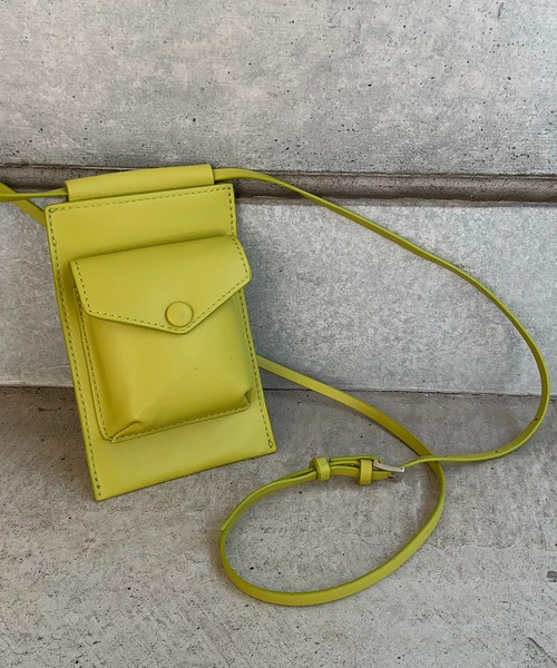 mi via loca（ミヴィアロカ）の「ポケット付きミニポシェット　スマホショルダーバッグ（ショルダーバッグ・レディース・グリーン/ライトグリーン/ライトブラウン/ブラック・FREE）」の21枚目の写真