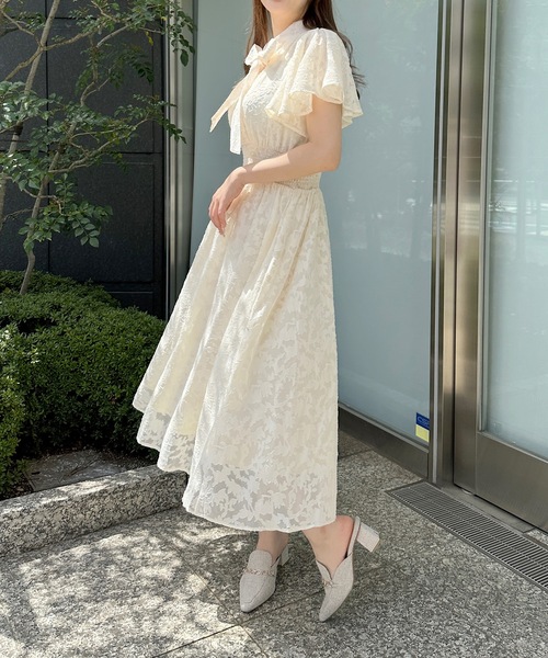 ピヌエ フレアスリーブシャツワンピース（ホワイト） ピヌエ フレア