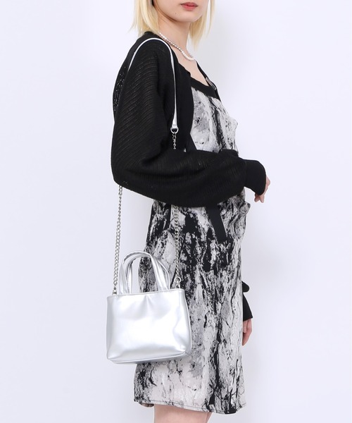 Figments（フィグメンツ）の「マイクロチェーンショルダーバッグ（ショルダーバッグ・レディース・シルバー/ブラック・FREE）」の2枚目の写真