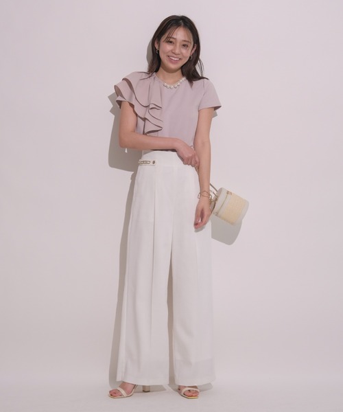 JUSGLITTY（ジャスグリッティー）の「アシンメトリーフリル