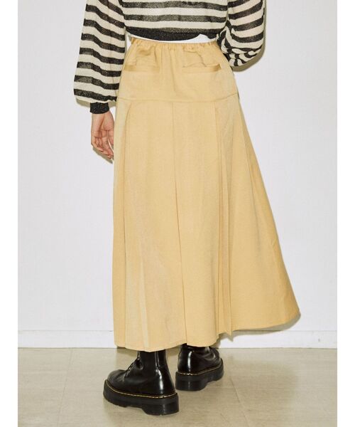 jouetie（ジュエティ）の「タックプリーツベルトロングスカート（スカート・レディース・ブラック/グレー/イエロー・MEDIUM）」の4枚目の写真