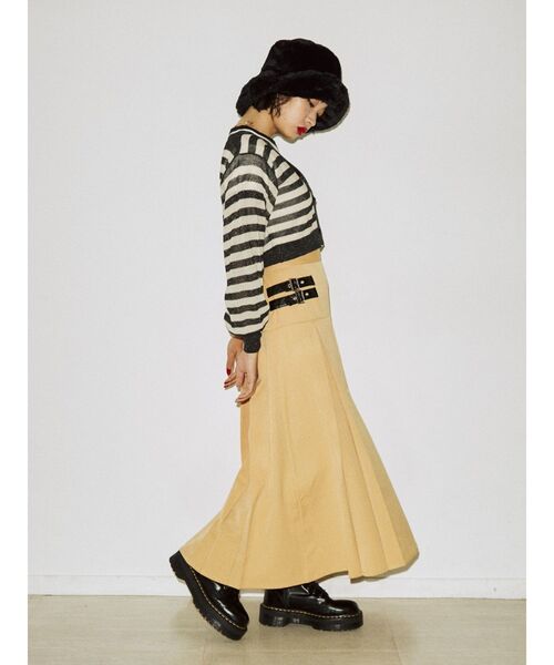 jouetie（ジュエティ）の「タックプリーツベルトロングスカート（スカート・レディース・ブラック/グレー/イエロー・MEDIUM）」の8枚目の写真