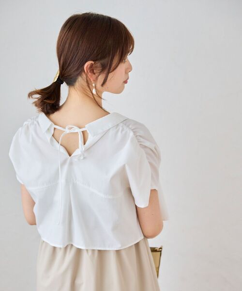 MAJESTIC LEGON(マジェスティックレゴン)の「パールボタンクロップドシャツ(シャツ/ブラウス・レディース・ピンク系その他2/レッド系その他2/オフホワイト/ブルー/ブルー系その他2・MEDIUM)」の12枚目の写真