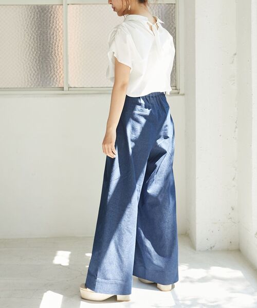MAJESTIC LEGON(マジェスティックレゴン)の「パールボタンクロップドシャツ(シャツ/ブラウス・レディース・ピンク系その他2/レッド系その他2/オフホワイト/ブルー/ブルー系その他2・MEDIUM)」の16枚目の写真
