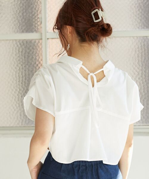 MAJESTIC LEGON(マジェスティックレゴン)の「パールボタンクロップドシャツ(シャツ/ブラウス・レディース・ピンク系その他2/レッド系その他2/オフホワイト/ブルー/ブルー系その他2・MEDIUM)」の21枚目の写真