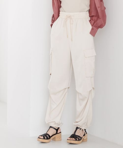 mysty woman（ミスティウーマン）の「ミリタリードロストカーゴパンツ　965214（カーゴパンツ・レディース・ホワイト系その他/ピンクベージュ/チャコールグレー・FREE）」の2枚目の写真