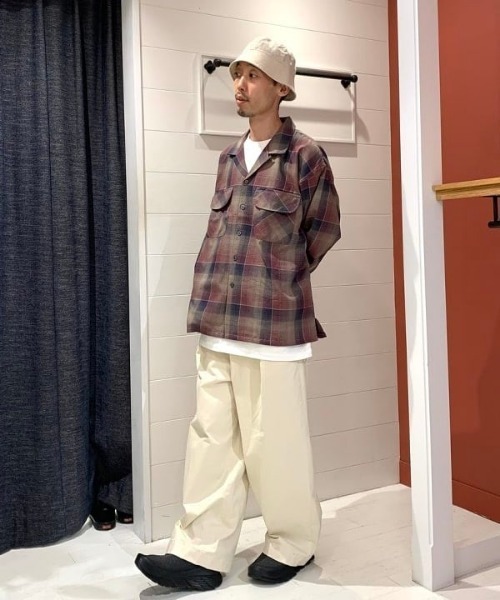 BEAMS（ビームス）の「BEAMS / サテン 1インプリーツ パンツ（その他パンツ・メンズ・ブラック/ホワイト・M/L/XL/S）」の19枚目の写真