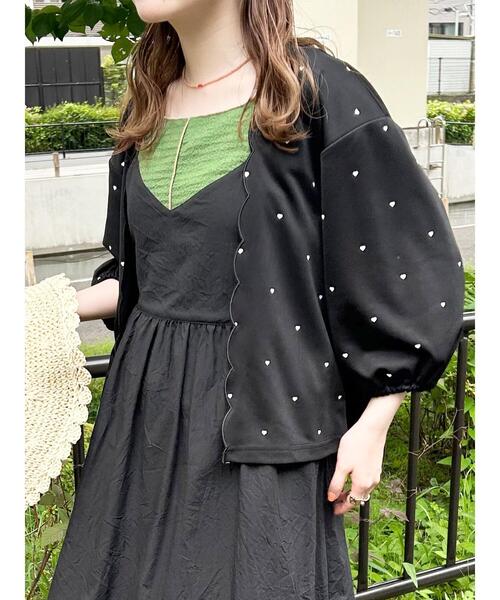 ehka sopo（エヘカソポ）の「◎スカラップカーディガン（カーディガン/ボレロ・レディース・レッド/オフホワイト/ブラック・F）」の2枚目の写真