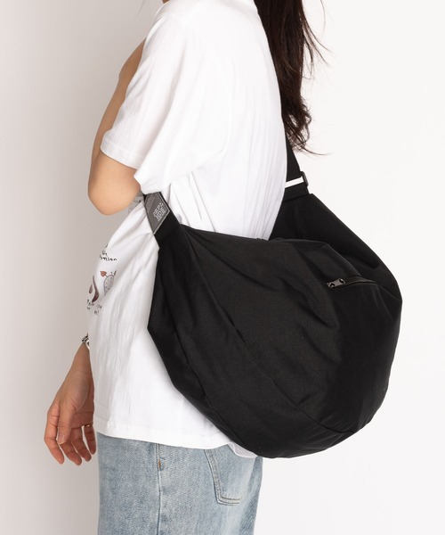 propellerheads(プロペラヘッズ)の「ポリエステル ホーボー ショルダーバッグ(ショルダーバッグ・レディース・ブラック/グリーン・FREE)」の6枚目の写真