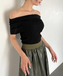 オフショルダーリブニットトップス