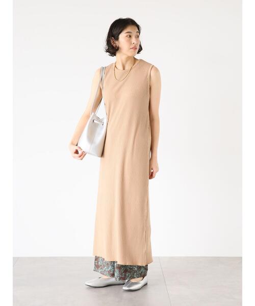 Lugnoncure（ルノンキュール）の「ランダムリブノースリーブワンピース（ワンピース・レディース・ブラック/ブラウン/モカ・F）」の5枚目の写真