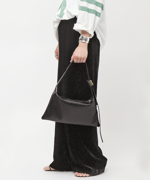 AP STUDIO（エーピーストゥディオ）の「【THE ROSE】Velvet easy Pants（その他パンツ・レディース・ブラック・38/36）」の2枚目の写真