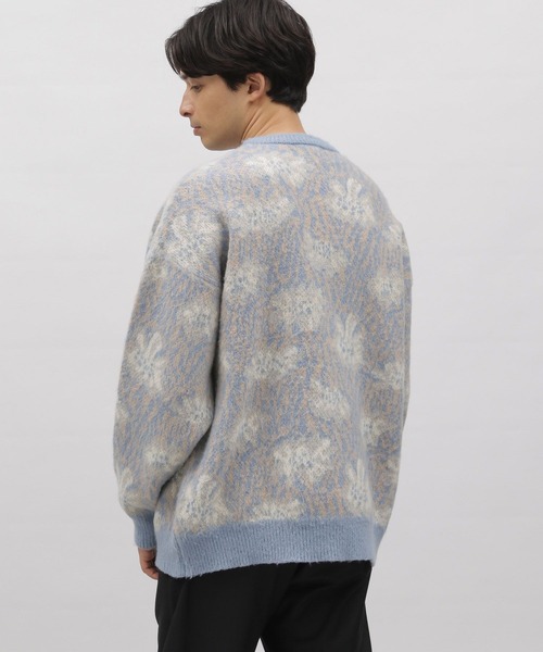 LAKOLE（ラコレ）の「フラワージャガードプルオーバー / 903939（ニット/セーター・メンズ・ライトグレー/ブラック/サックスブルー・MEDIUM/X-LARGE/LARGE）」の7枚目の写真