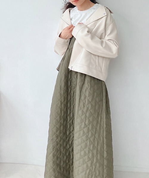 AS KNOW AS plus(アズノゥアズプラス)の「☆フェイクレザー レギュラーライダースジャケット(ライダースジャケット・レディース・ブラック/アイボリー/グレイッシュベージュ・FREE)」の20枚目の写真