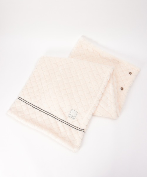 LBC（エルビーシー）の「キルンケットブランケット L（ブランケット・レディース・グレー/ダークグレー/レッド/オフホワイト・FREE）」の2枚目の写真