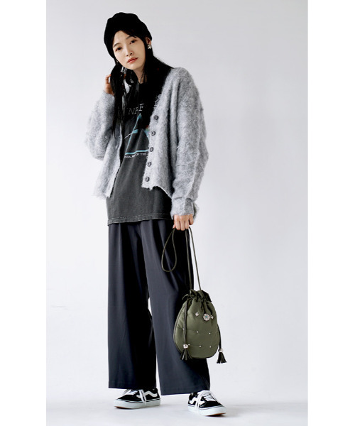 apartment department（アパートメントデパートメント）の「リングシャギー Vネックカーディガン（カーディガン/ボレロ・レディース・ライトベージュ/オレンジ/ライトグレー・M）」の9枚目の写真