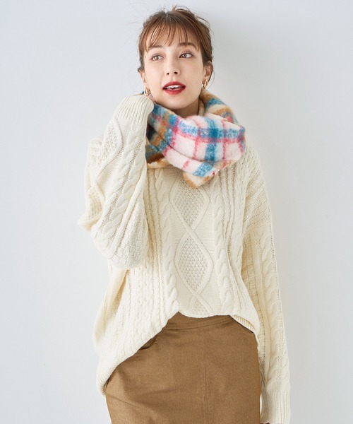macocca(マコッカ)の「再生ポリエステル 太フリンジ ふわもこシャギーマフラー アクセントチェック柄(ストール/ショール・レディース・イエロー×グリーン/アイボリー/ブラウン・FREE)」の9枚目の写真