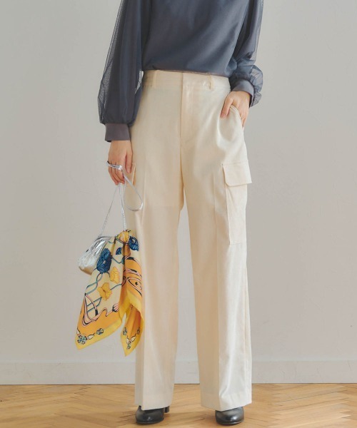 Droite lautreamont(ドロワットロートレアモン)の「シャーベット別珍カーゴパンツ≪洗濯機で洗える≫(カーゴパンツ・レディース・ブラック/オフホワイト・M/S)」の2枚目の写真