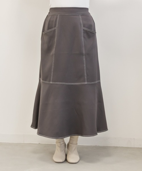 CLETTE(クレット)の「配色ステッチマーメイドスカート(スカート・レディース・チャコール/アイボリー/ブラック・LL/3L/4L)」の4枚目の写真