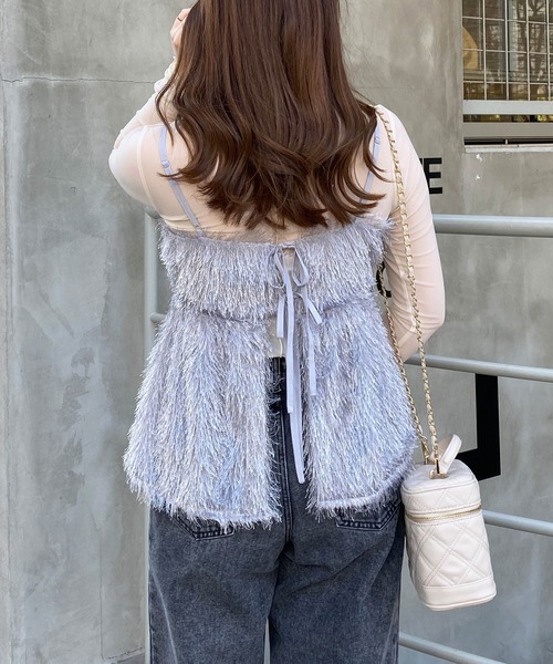 INGNI（イング）の「フェザーキャミビスチェ＋シアートップス／SET（アンサンブル・レディース・グレー/オフホワイト/ブラック・M）」の11枚目の写真