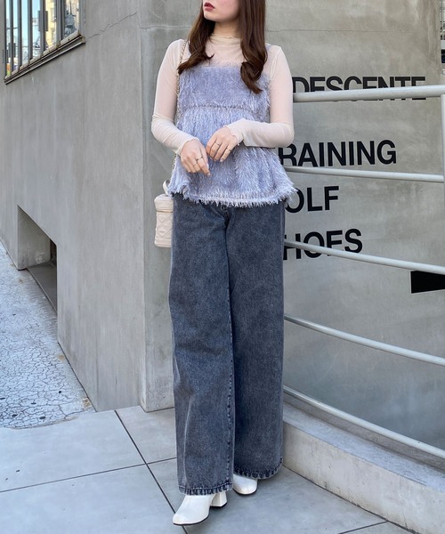 INGNI（イング）の「フェザーキャミビスチェ＋シアートップス／SET（アンサンブル・レディース・グレー/オフホワイト/ブラック・M）」の12枚目の写真