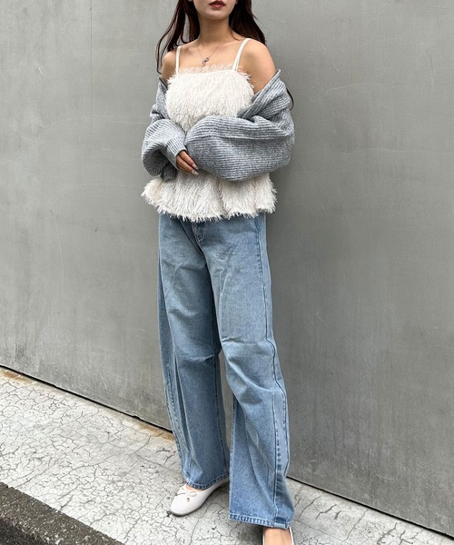 INGNI（イング）の「フェザーキャミビスチェ＋シアートップス／SET（アンサンブル・レディース・グレー/オフホワイト/ブラック・M）」の22枚目の写真