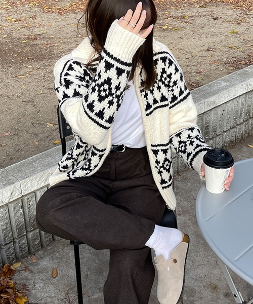 LE MORE（リモア）の「カウチンニットカーディガン（カーディガン/ボレロ・レディース・グレー/アイボリー・FREE）」の10枚目の写真