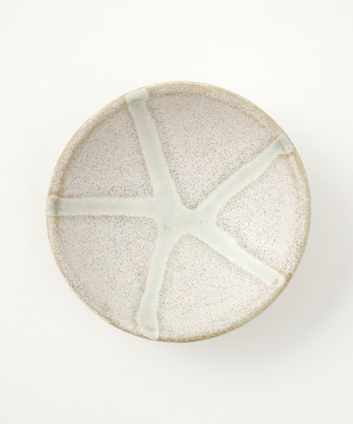 journal standard Furniture （ジャーナルスタンダードファニチャー）の「OAKVIEW PLATE SS　オークビュー プレートSS（食器・レディース・ホワイト・FREE）」の4枚目の写真