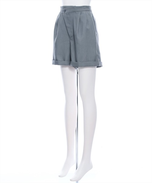 clear(クリア)の「ウエストデザイン裾折り返しタックショートパンツ(その他パンツ・レディース・ブラック/グレー・S/M)」の3枚目の写真