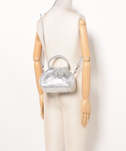 andrea cardone（アンドレアカルドネ）の「【ANDREA CARDONE】レザーハンドルミニバッグ(Q46514)（ハンドバッグ・レディース・ダークグリーン/グリーン/シルバー・ALL）」の7枚目の写真