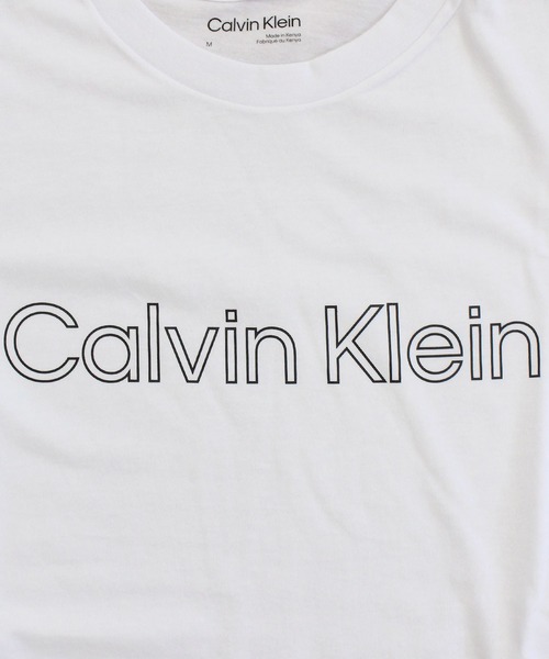 Calvin Klein(カルバン・クライン)の「CK トラベリングロゴ クルーネック 半袖Tシャツ ss traveling logo crewneck tee(Tシャツ/カットソー・メンズ・レッド/ホワイト/ブラック/ホワイト系その他4・M/XL/L/S)」の16枚目の写真