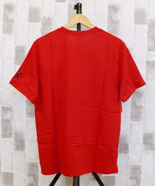 Calvin Klein(カルバン・クライン)の「CK トラベリングロゴ クルーネック 半袖Tシャツ ss traveling logo crewneck tee(Tシャツ/カットソー・メンズ・レッド/ホワイト/ブラック/ホワイト系その他4・M/XL/L/S)」の12枚目の写真