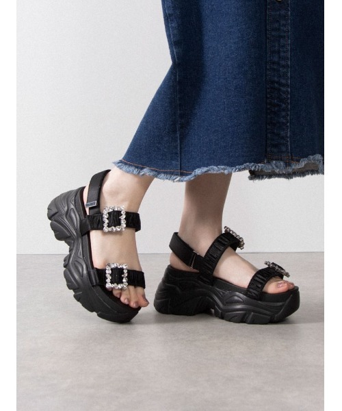 Mafmof(マフモフ)の「Mafmof(マフモフ)7.5cm厚底ソールビジュー×ギャザーベルトスポーツサンダル(サンダル・レディース・パープル/ホワイト/グレー/ブラック・L/M/LL/S)」の3枚目の写真