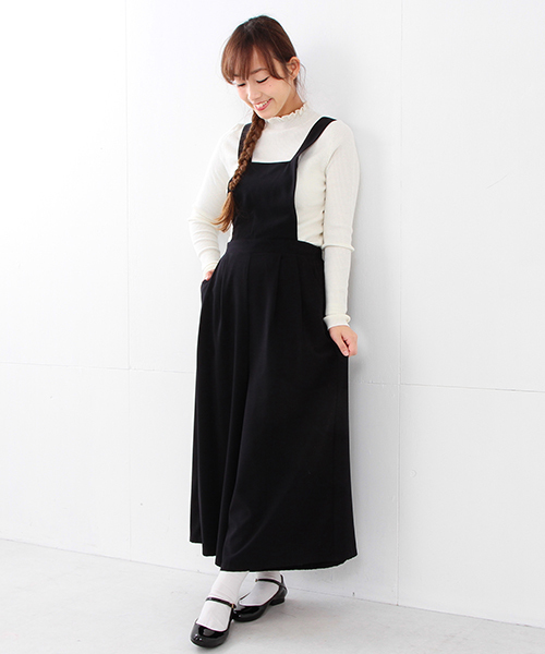 Ray BEAMS(レイビームス)の「Ray BEAMS / ワイド クロップド サロペット(つなぎ/オールインワン・レディース・ブラック/ネイビー・0/1)」の1枚目の写真