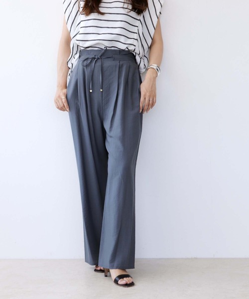 Jines(ジネス)の「テンセルナイロンワイドパンツ(その他パンツ・レディース・チャコールグレー/モカ/ネイビー・38/36)」の2枚目の写真