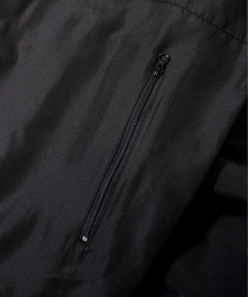 PARIS SAINT-GERMAIN（パリサンジェルマン）の「PSG-EMBROIDERY & PRINT LOGO WIND JACKET（ナイロンジャケット・メンズ・グレー/ブラック・L/XL/M）」の8枚目の写真