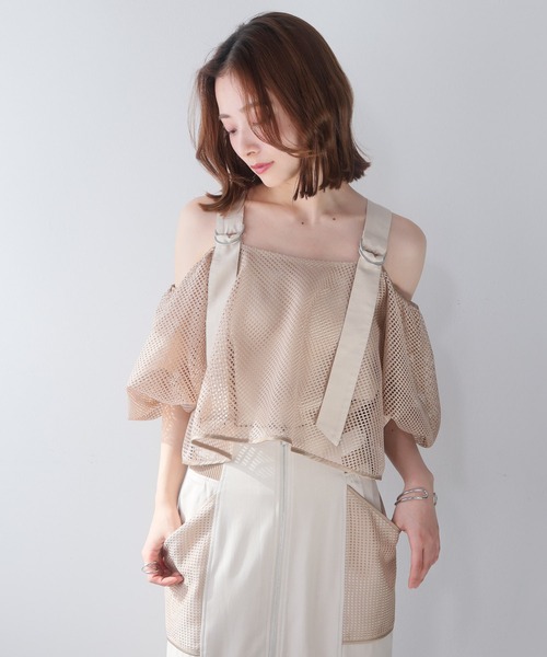 LADYMADE（レディメイド）の「メッシュバルーンスリーブキャミトップス（シャツ/ブラウス・レディース・ベージュ/ブラック・FREE）」の2枚目の写真