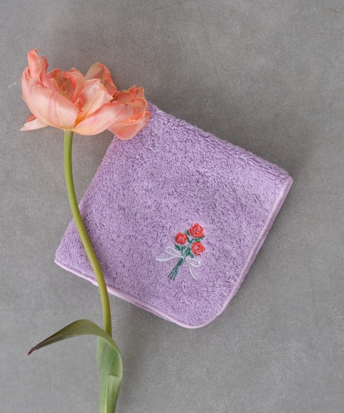 BIRTHDAY BAR（バースデイバー）の「フラワーリボンブーケ 刺繍タオル