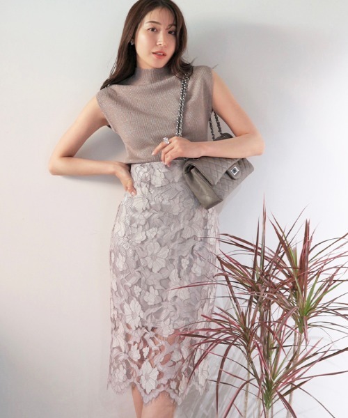 AMBIENT（アンビエント）の「ラメフレンチスリーブリブニット（ニット/セーター・レディース・グレー/ブラック/ホワイト/レッド/モカ/ベージュ/ダークグレー・FREE）」の8枚目の写真