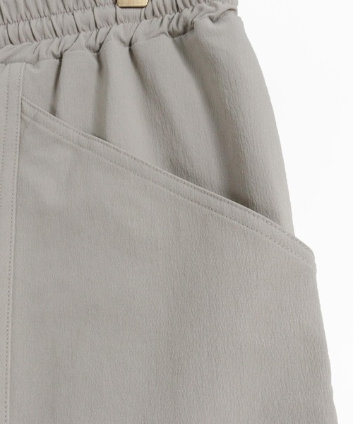 CAMBIO（カンビオ）の「mp12358- Nylon Big Pocket Short Pants ショートパンツ（その他パンツ・メンズ・オリーブ/ブラック/ライトグレー・S/L/M）」の5枚目の写真