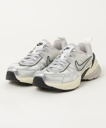 NIKE | NIKE V2K RUN FD0736-100(スニーカー)
