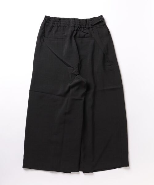 aunt lily(アントリリー)の「ラップ風スカートデザインワイドパンツ|ワイドパンツ スカート見え 後ろゴム シワになりにくい 体型カバー 大人カジュアル(その他パンツ・レディース・ブラック・11号/9号/13号)」の2枚目の写真
