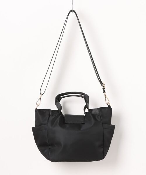 Arnold Palmer(アーノルドパーマー)の「撥水 フラップ 2WAY トートバッグ(トートバッグ・レディース・ベージュ/ブラック・F)」の11枚目の写真