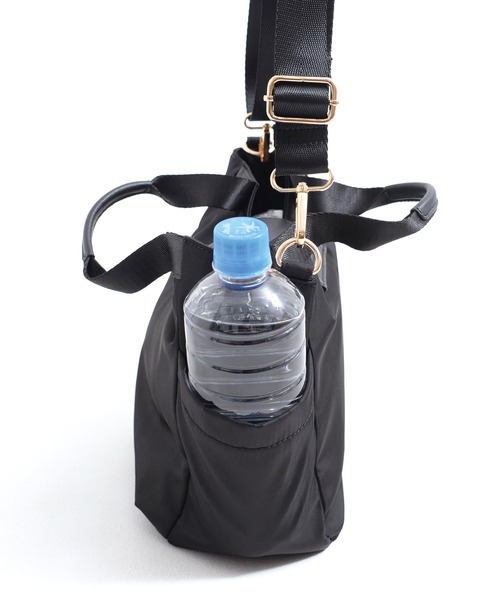 Arnold Palmer(アーノルドパーマー)の「撥水 フラップ 2WAY トートバッグ(トートバッグ・レディース・ベージュ/ブラック・F)」の9枚目の写真