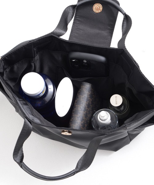 Arnold Palmer(アーノルドパーマー)の「撥水 フラップ 2WAY トートバッグ(トートバッグ・レディース・ベージュ/ブラック・F)」の8枚目の写真