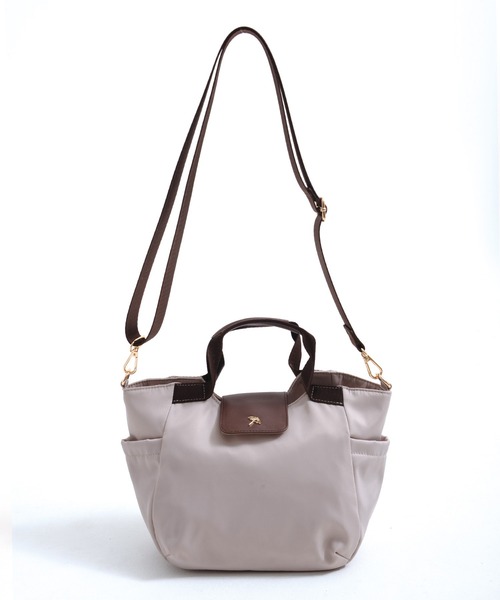 Arnold Palmer(アーノルドパーマー)の「撥水 フラップ 2WAY トートバッグ(トートバッグ・レディース・ベージュ/ブラック・F)」の14枚目の写真